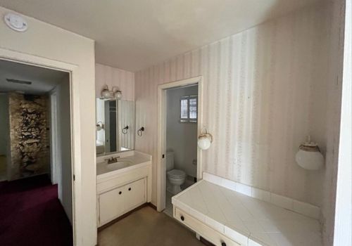 Bathroom interior of the Sacramento home purchased by Wedgewood Homes