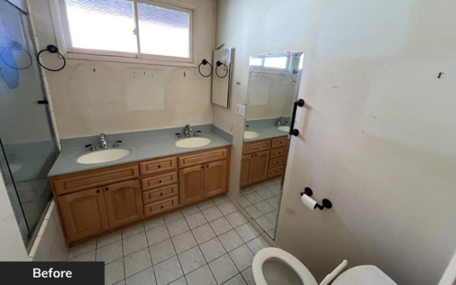Bathroom before renovation by Wedgewood Homes